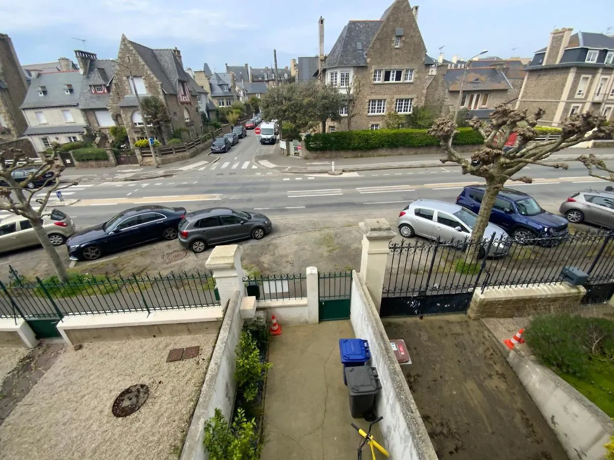Hébergement de vacances Maison bord de mer   Le Bateau IvRe  Saint-Malo